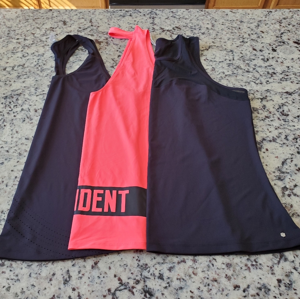 New 3 Fabletics tops, no tags, size 2x